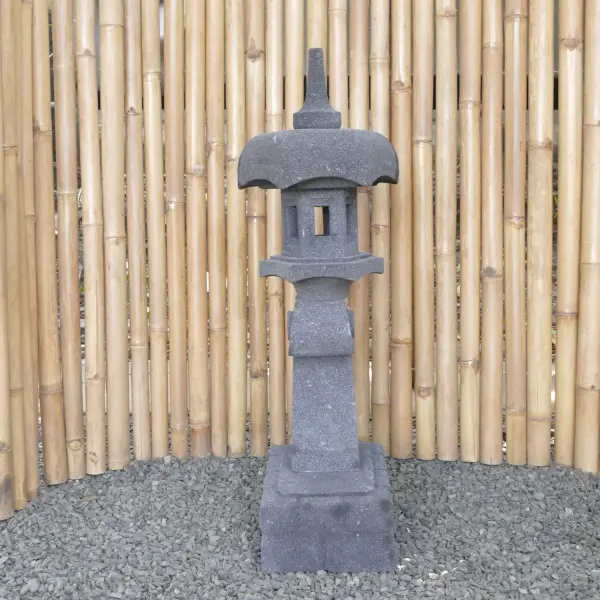 Product image 3 of the product “Japanese style Garden Lantern, made from Andesit Stone. Multipart. 90 cm Height, Roof is 30 cm width. ”
